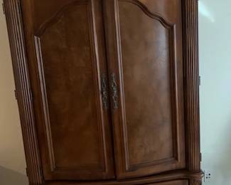 ARMOIRE
