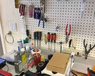 MANY MISC HAND TOOLS