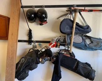 TAYLOR MADE GOLF CLUB SET