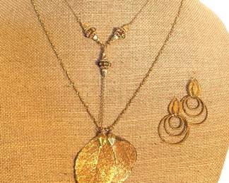 14k Gold Bead, Monet, 14k Shell Pendant