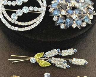 Vintage Blue Toned Brooches Coro Statue Of Liberty Earrings