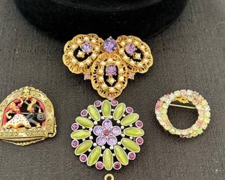 Vintage BroochesPendantEarrings