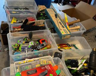 Loads of hand tools - many new in the package