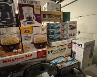 New in the Box Cuisinart, Crockpot