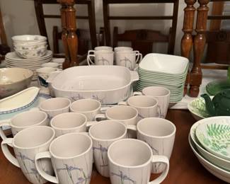 Vintage Corningware dish set