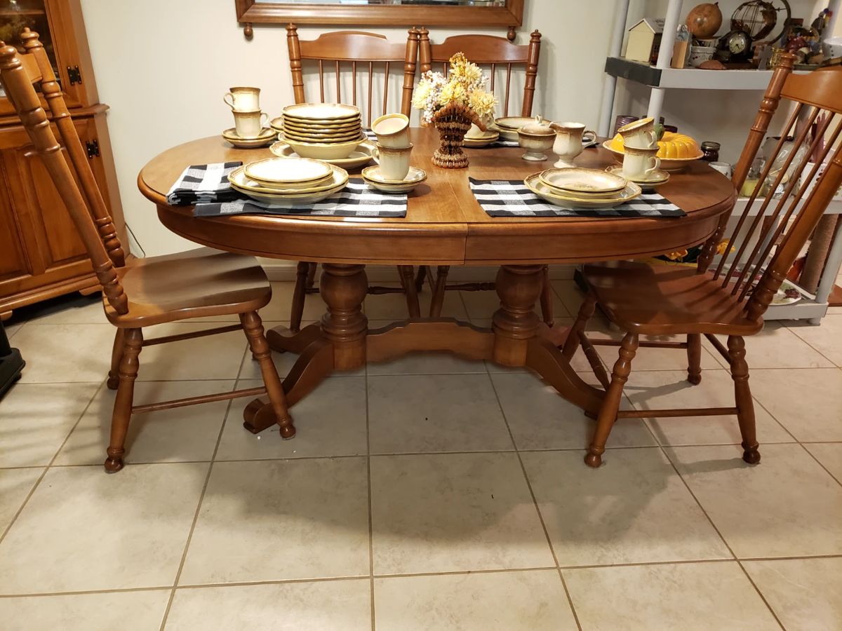 TELL CITY CHAIR CO, MID CENTURY DINING TABLE AND 6 CHAIRS