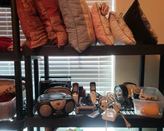 PILLOWS & ELECTRONICS