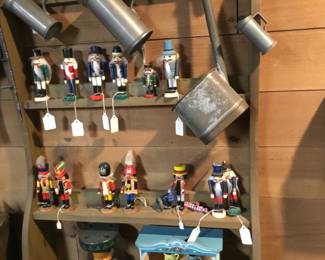 123. Nutcrackers