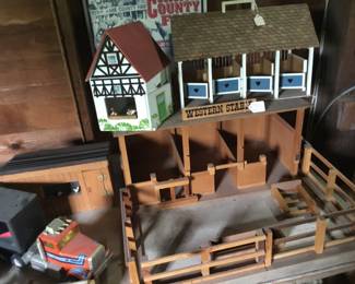 170. Lots of farm buildings available. These are empty so you can start or add to your farm or town set.