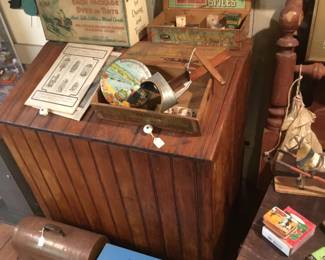 367. Cabinet, wooden boxes