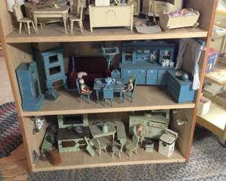 113. 3 roo,s of dollhouses furniture, beautiful hand made pieces