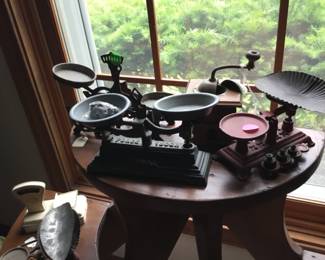 260. Scales, various sizes and types.