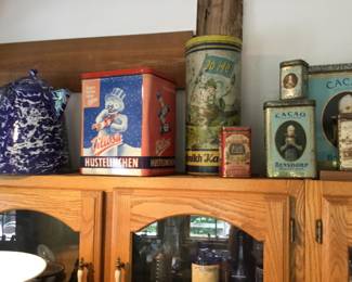 403.tins, pitchers,