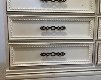 Dresser detail