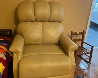 Leather lift chair