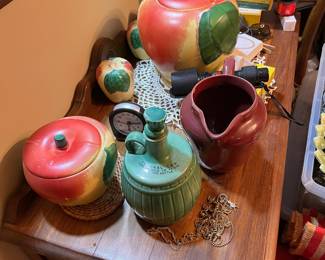 Apple containers - cookie jar and salt and pepper shakers