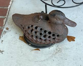 Cast iron "duck decoy" garden lantern