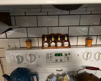 Lusterware; Spice chickens; Stove not for sale