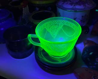 Uranium glass cup