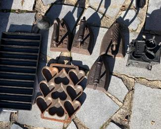 Cast iron - pots, decor, irons, pans