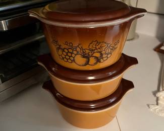 Pyrex Old Orchard casserole 6-pc set