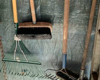 Garden tools; outdoor tools