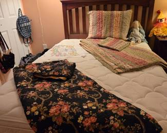 Full size bed