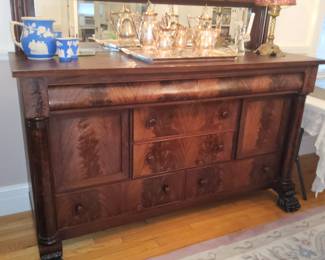 Claw foot mahogany buffet, wedgewood 