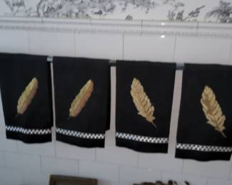 MacKenzie child towels