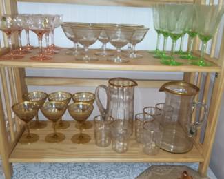 Pink & green depression glass 