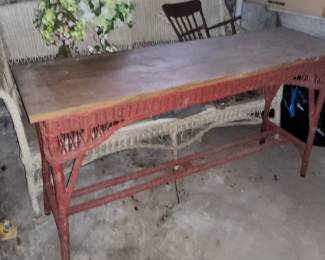 Wicker table