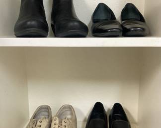 Women's shoes