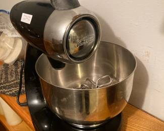 Countertop mixer
