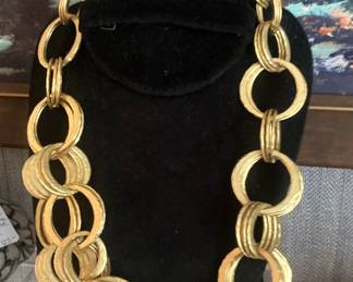 Another good-looking necklace