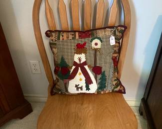 Office chair; Christmas pillow