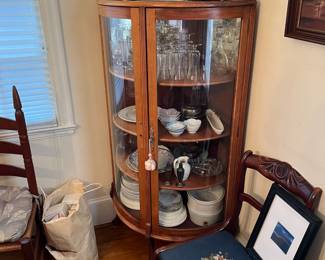 China/curio cabinet