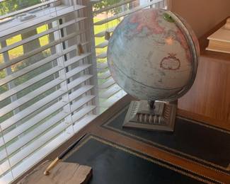Globe