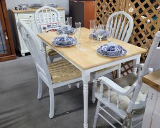 Country Style Dining Table & Chairs