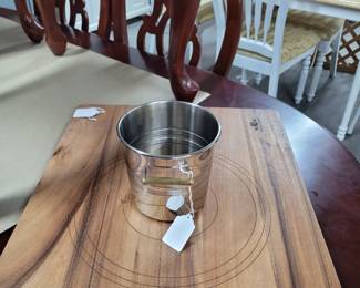 Cutting Board 
Wine Chiller