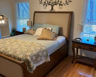 Hooker Furniture 4-Pc Queen Bedroom Set (includes 2 nightstands, highboy dresser, and queen-size sleigh bed) NOTE: MATTRESS NOT INCLUDED