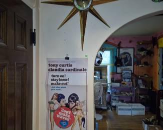 Atomic Starburst Clock