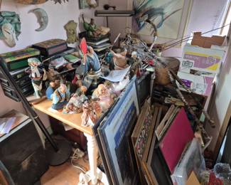 Artist new canvass lots of crafting and art supplies