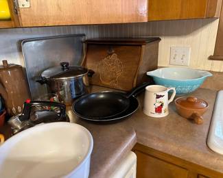 Kitchen Bread Box Pyrex