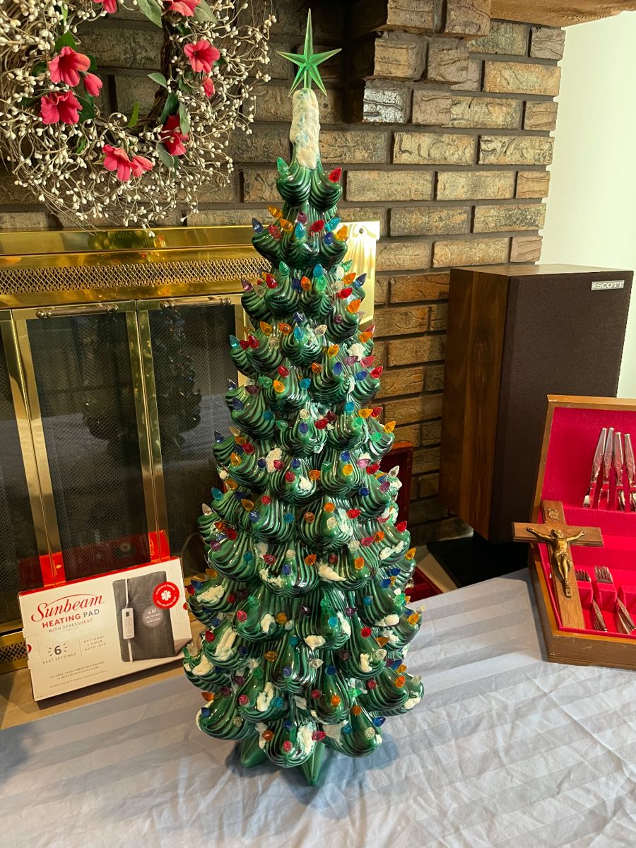 Vintage lighted ceramic Christmas tree......