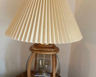 Table lamp