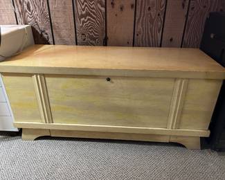 Lane cedar chest......