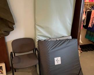 Hospital bed pads