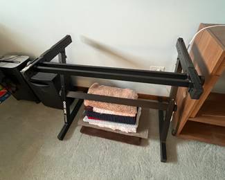 Electric keyboard stand