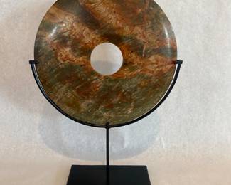 Hardstone disc - Bi - on metal stand