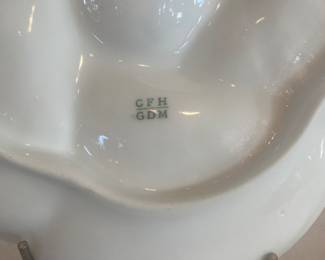 Antique oyster plate